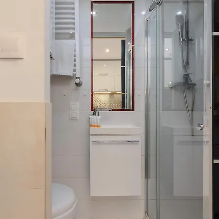Cozy Studio For 3 Guests Near Centrum Praskie Koneser By Noclegi Renters Warsaw Exterior photo